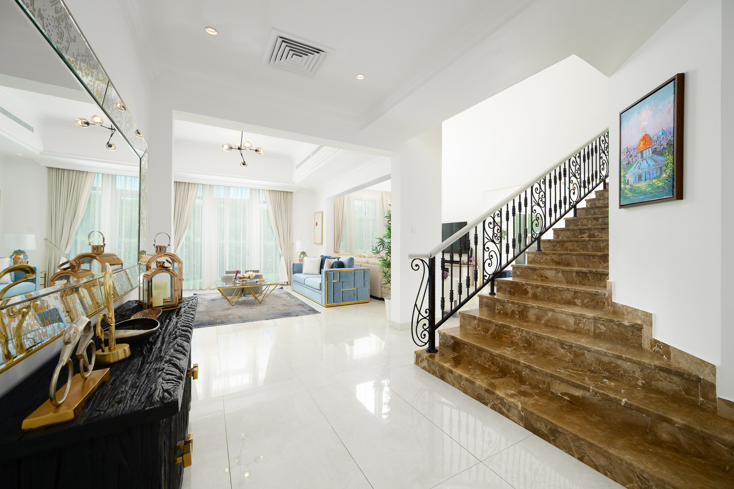 4 Bedrooms Villa in Entertainment Foyer