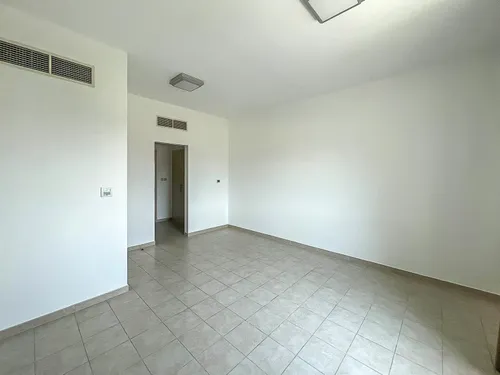 5 Bedrooms Villa in Oliva