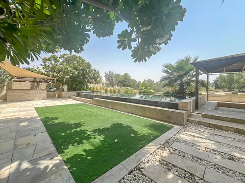 5 Bedrooms Villa in Oliva