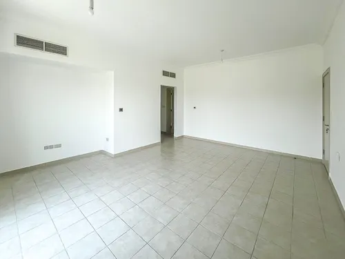 5 Bedrooms Villa in Oliva