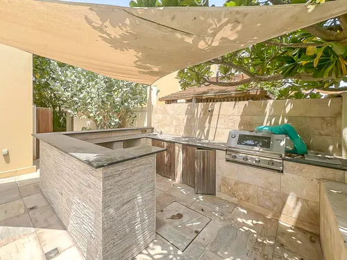 5 Bedrooms Villa in Oliva