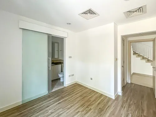 5 Bedrooms Villa in Oliva