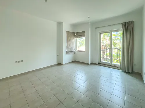 5 Bedrooms Villa in Oliva