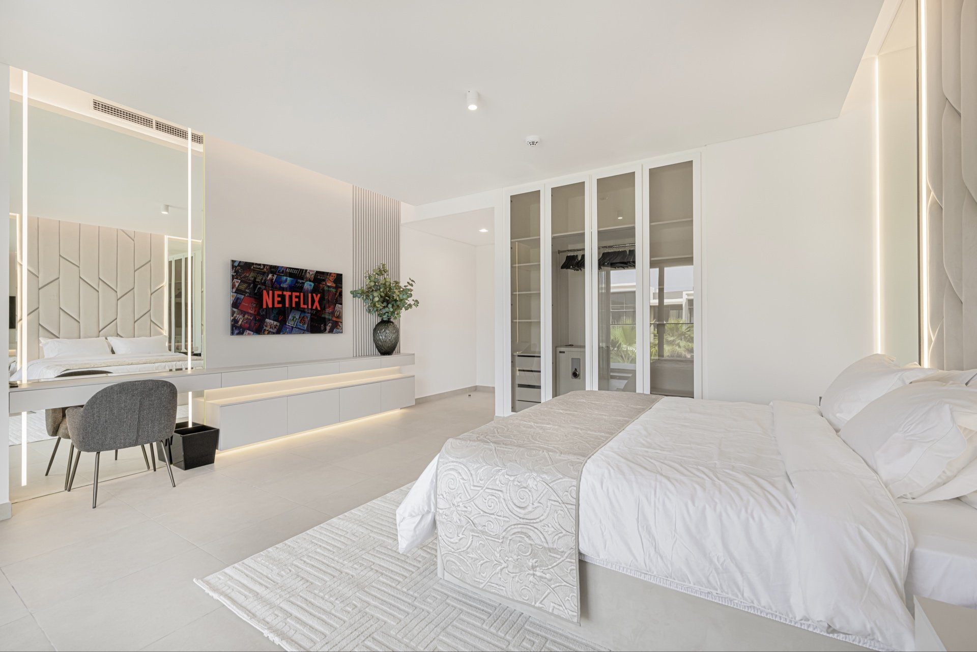 5 Bedrooms Villa in Golf Place 1