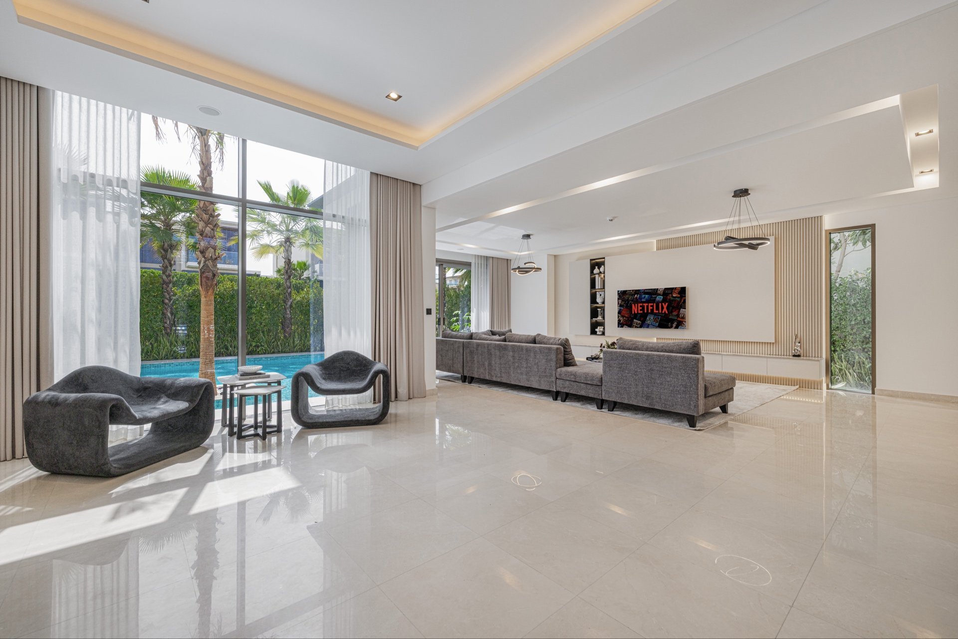 5 Bedrooms Villa in Golf Place 1