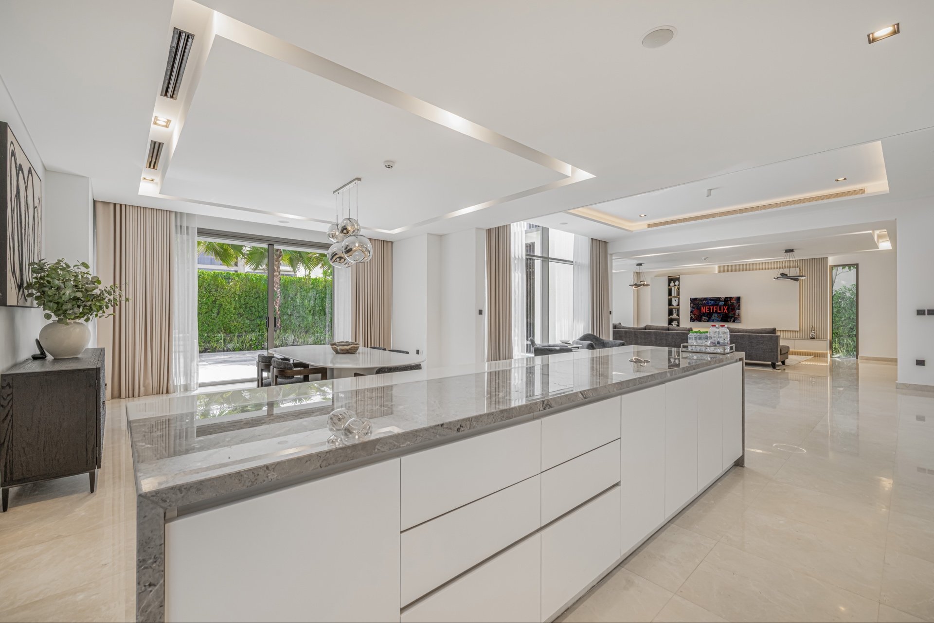 5 Bedrooms Villa in Golf Place 1