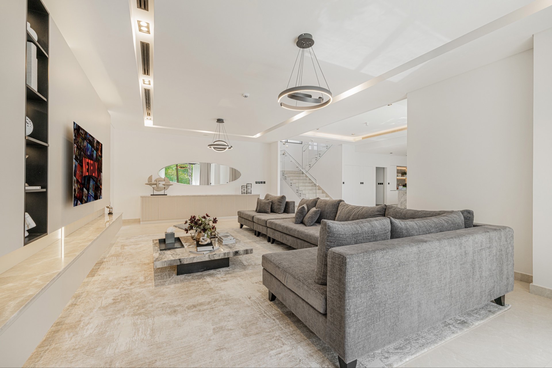 5 Bedrooms Villa in Golf Place 1