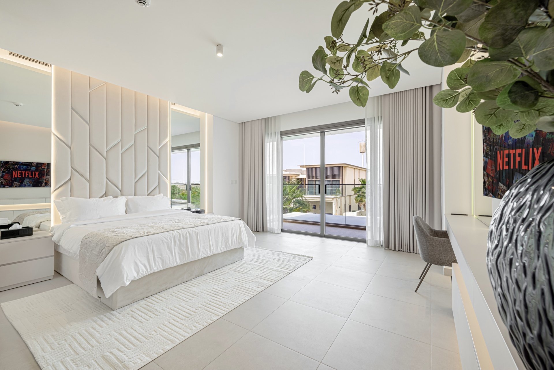 5 Bedrooms Villa in Golf Place 1