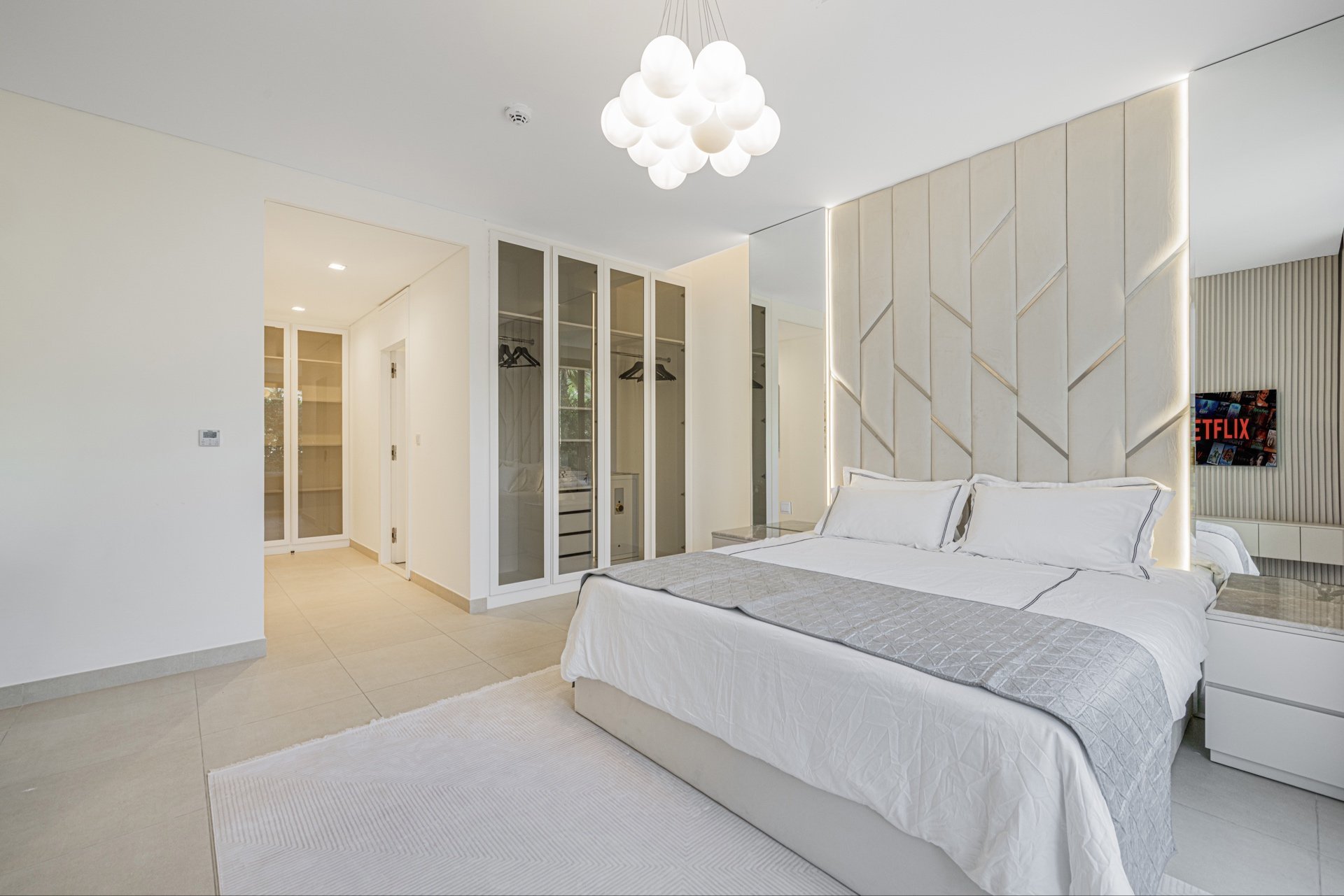 5 Bedrooms Villa in Golf Place 1