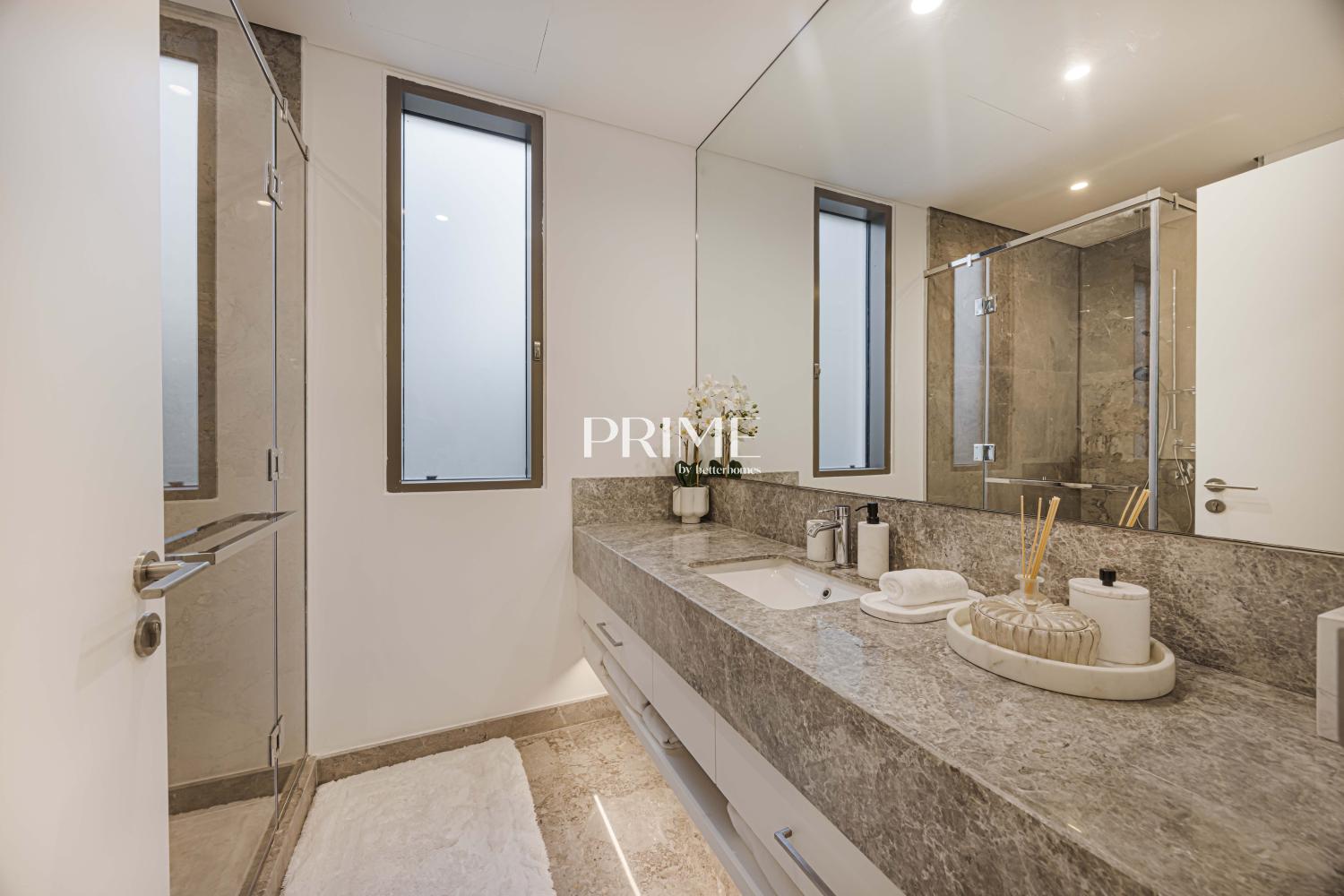 5 Bedrooms Villa in Golf Place 1