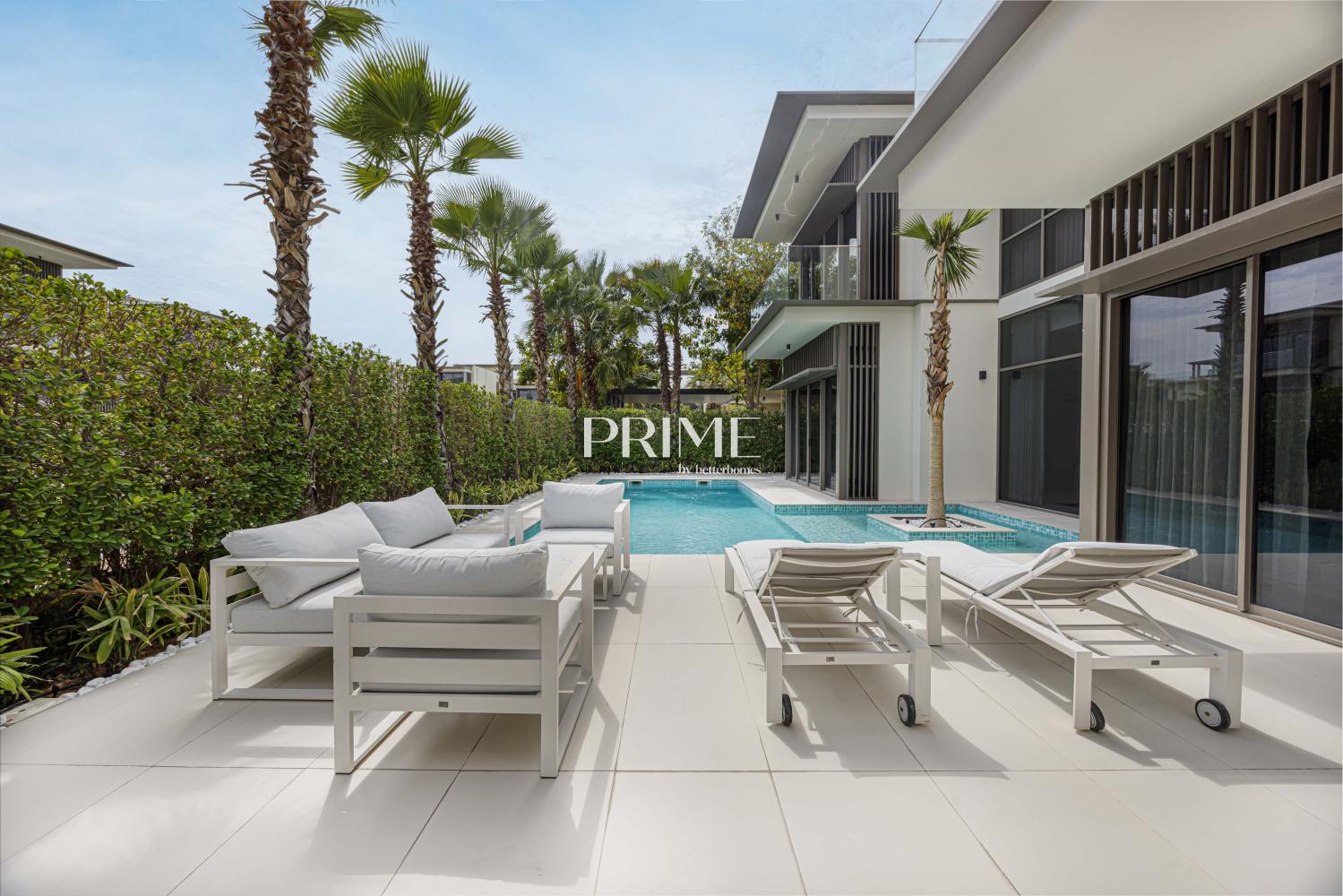 5 Bedrooms Villa in Golf Place 1