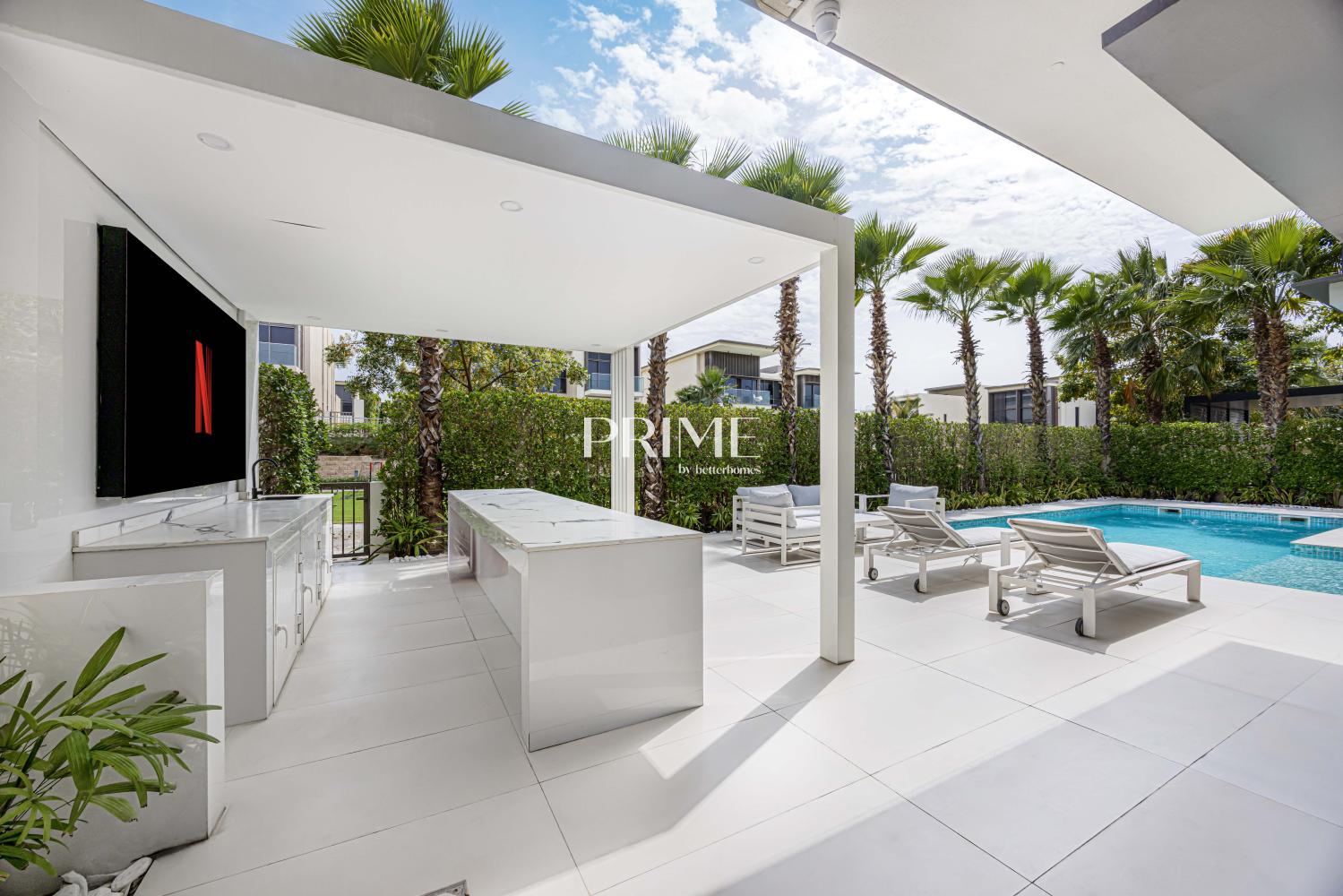 5 Bedrooms Villa in Golf Place 1