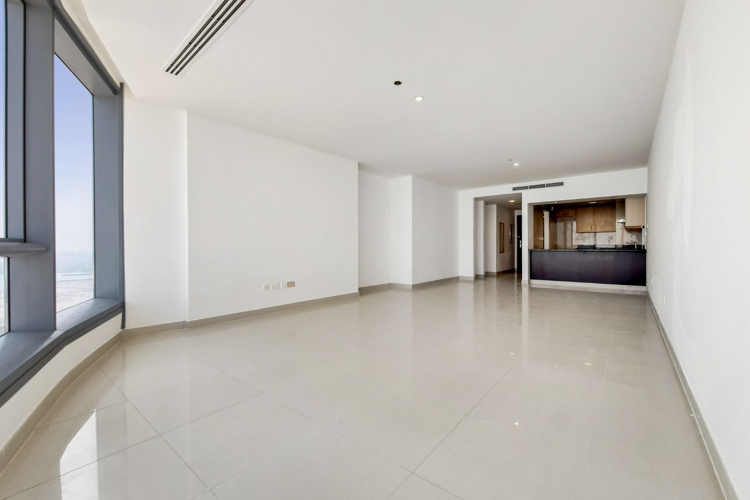 2 Bedrooms Apartment in Sky Tower