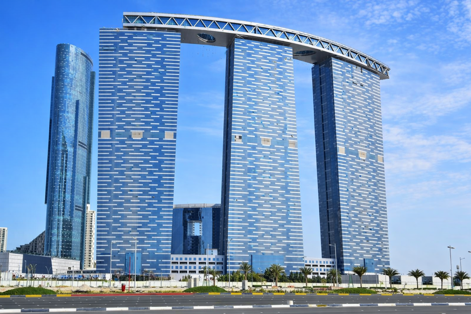 2 Bedrooms Apartment in The Gate Tower 2