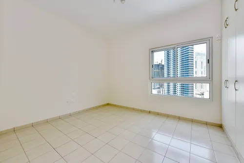 3 Bedrooms Apartment in Amaya Towers