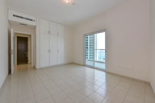 3 Bedrooms Apartment in Amaya Towers