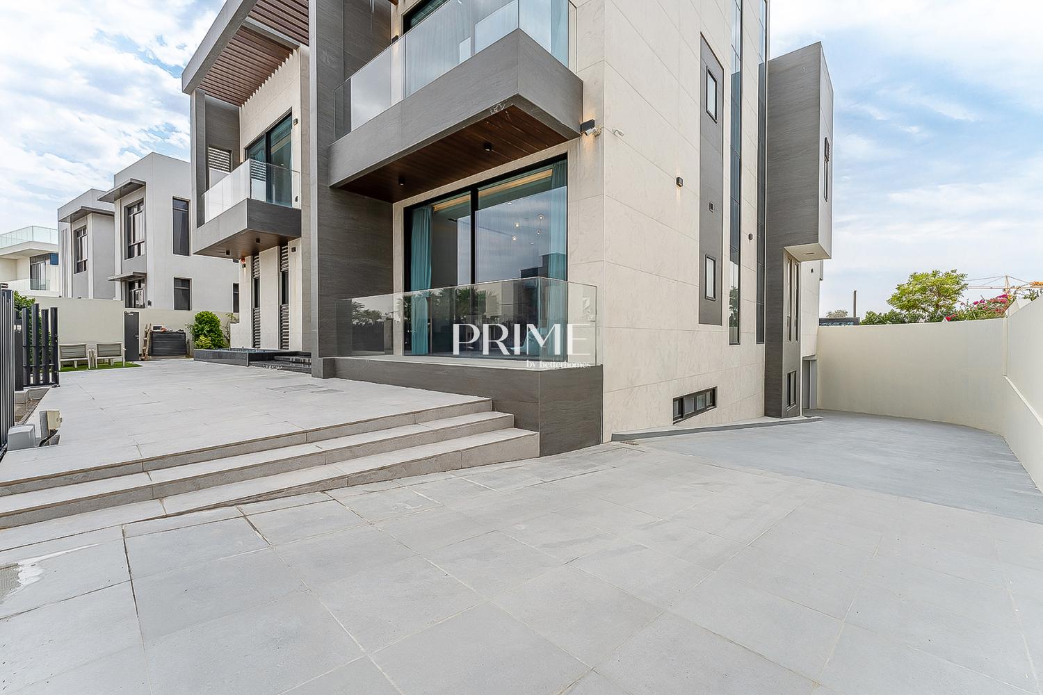 6 Bedrooms Villa in Fairway at Dubai Hills Estate