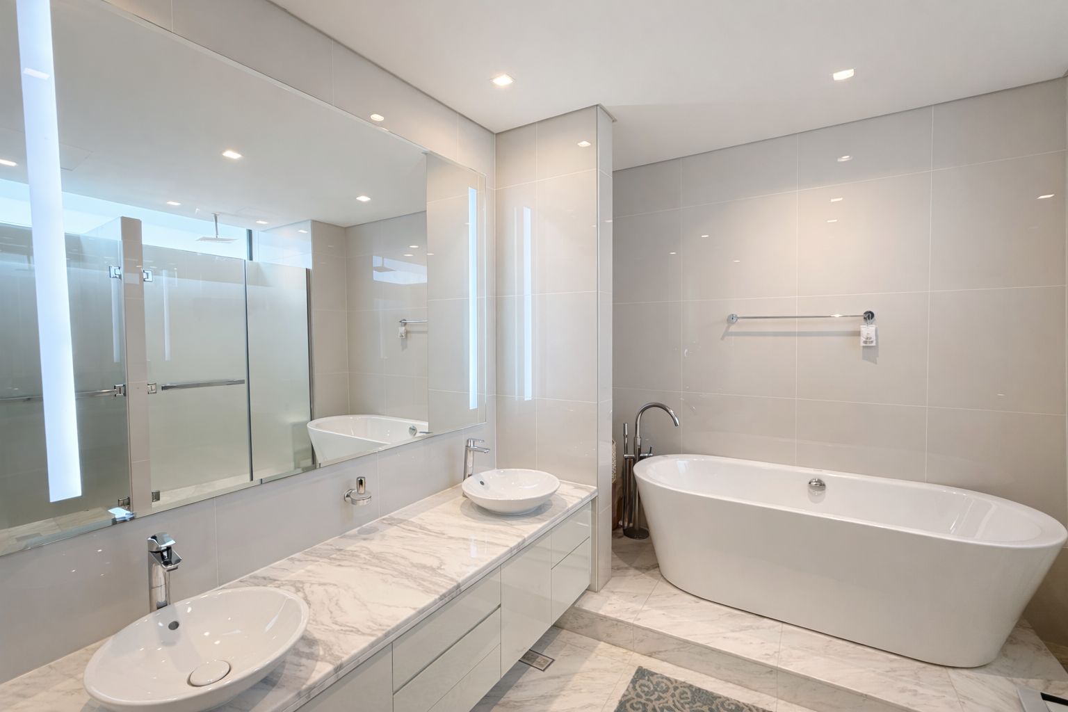 5 Bedrooms Villa in Flora