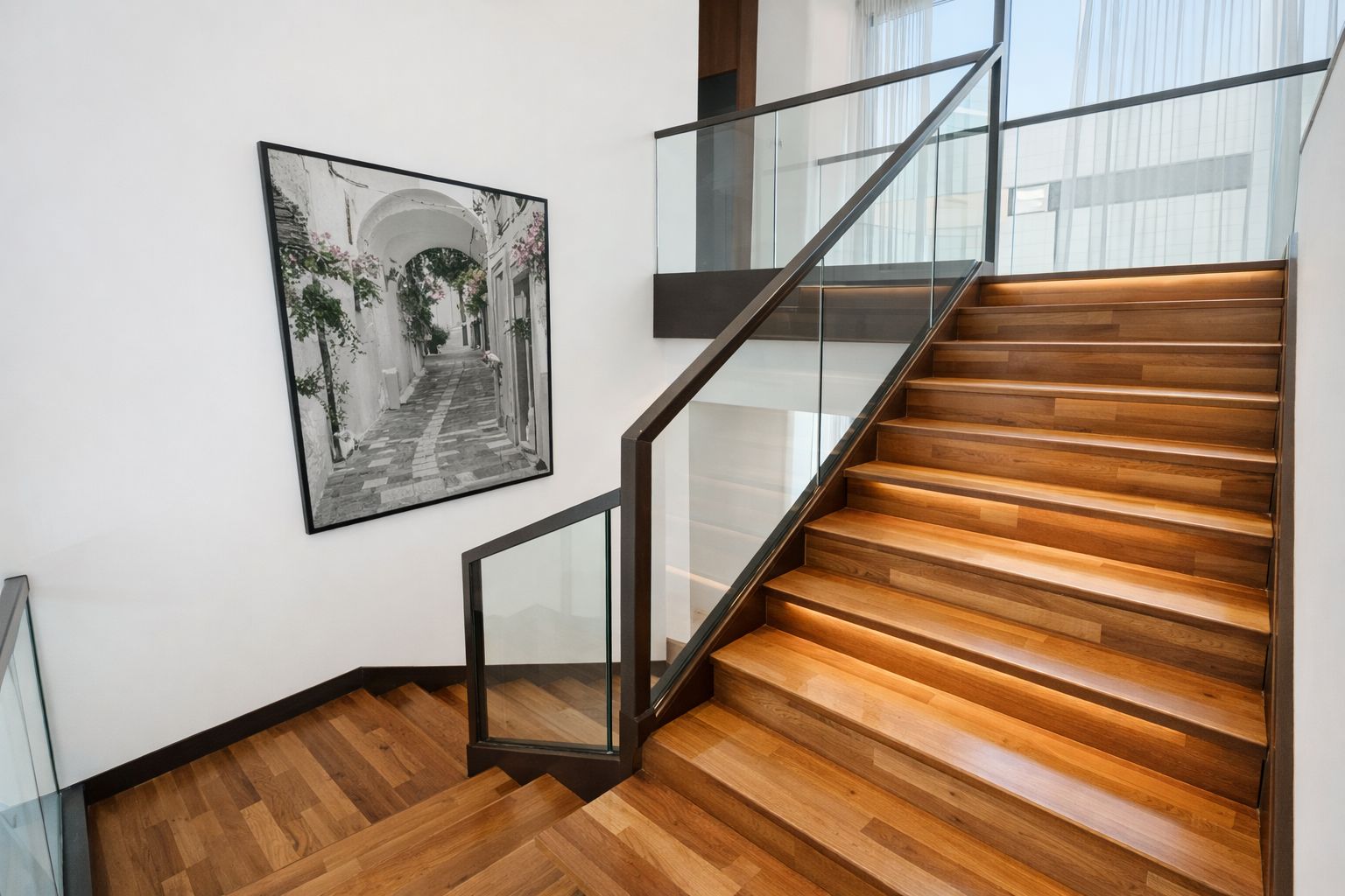 5 Bedrooms Villa in Flora