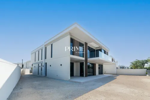 6 Bedrooms Villa in Harmony 2