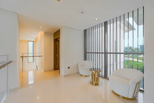 4 Bedrooms Villa in Golf Place 1