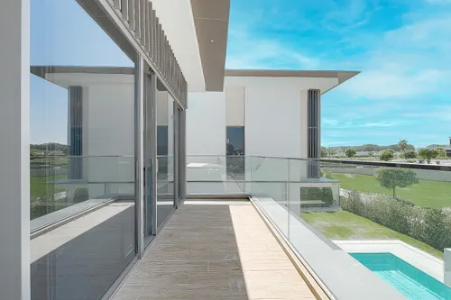 4 Bedrooms Villa in Golf Place 1