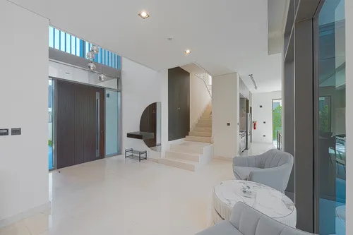 4 Bedrooms Villa in Golf Place 1