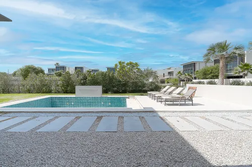 4 Bedrooms Villa in Golf Place 1