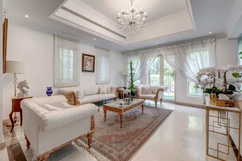 4 Bedrooms Villa in Entertainment Foyer