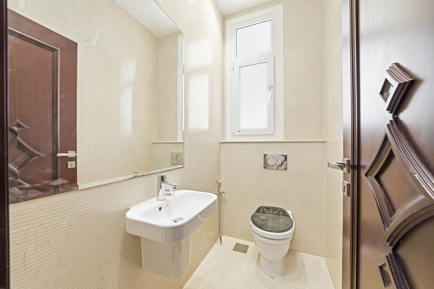 5 Bedrooms Villa in Hacienda