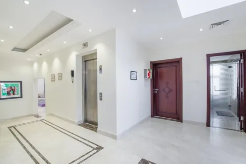 5 Bedrooms Villa in Hacienda