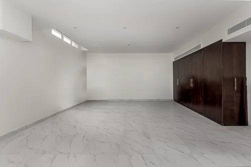 5 Bedrooms Villa in Hacienda