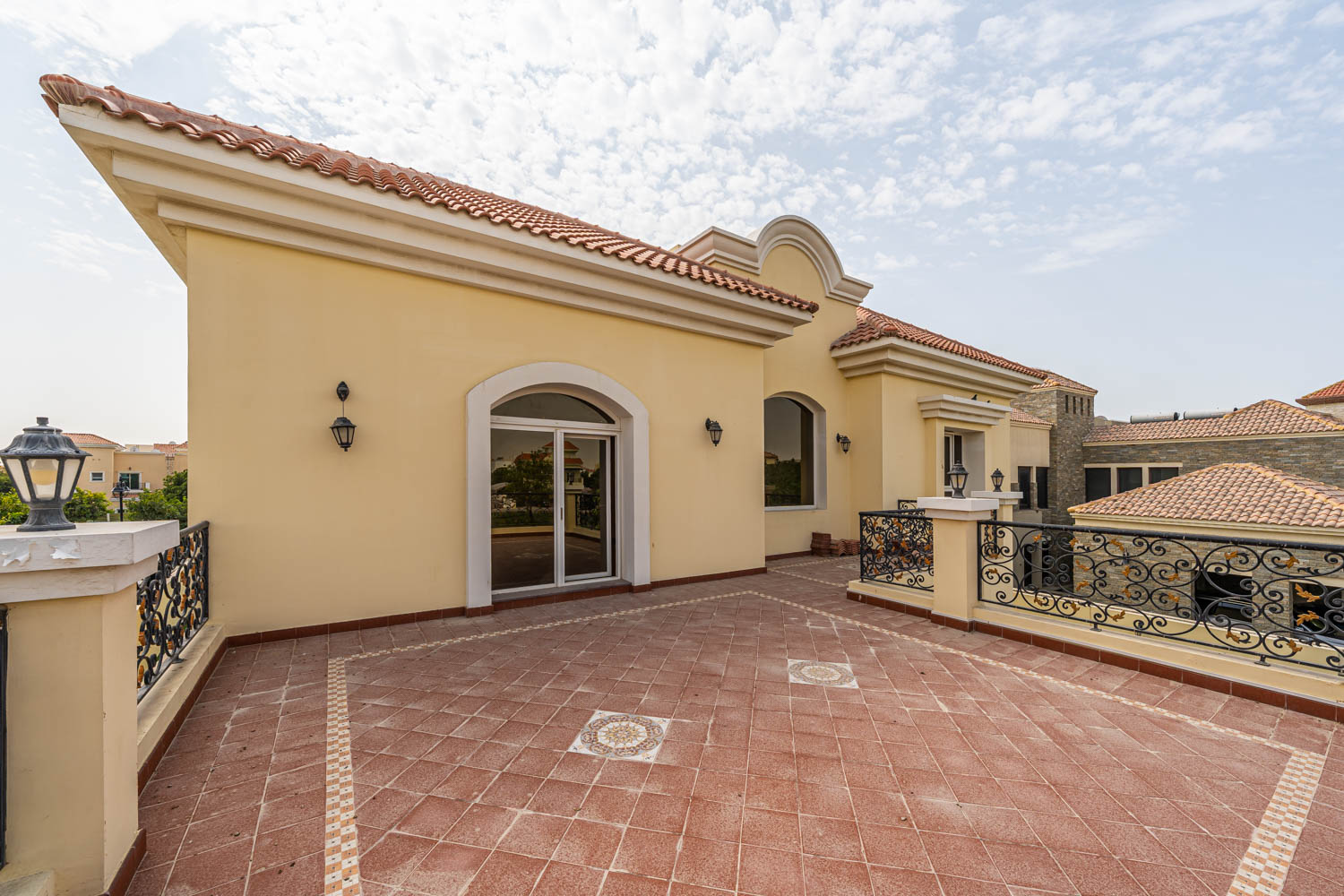 5 Bedrooms Villa in Hacienda