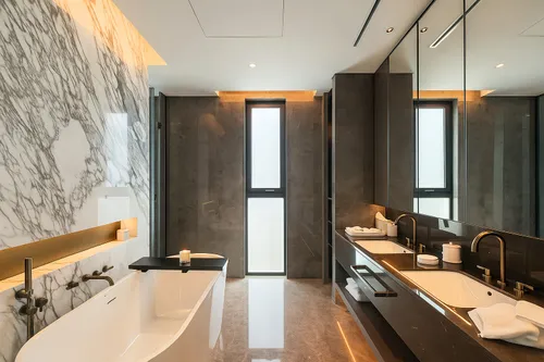 5 Bedrooms Villa in Alaya