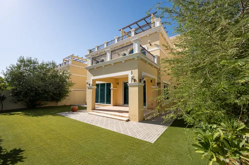 4 Bedrooms Villa in District 9 Legacy Nova