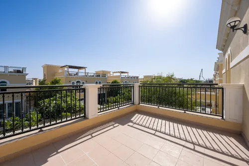 4 Bedrooms Villa in District 9 Legacy Nova