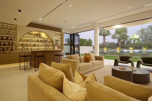 5 Bedrooms Villa in Whitefield 2