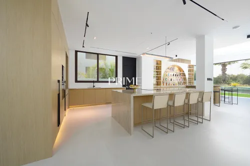 5 Bedrooms Villa in Whitefield 2