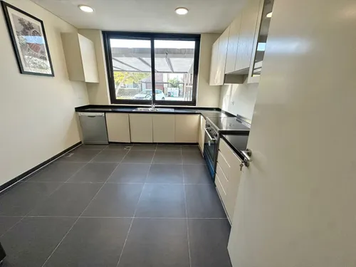 3 Bedrooms Villa in Flora