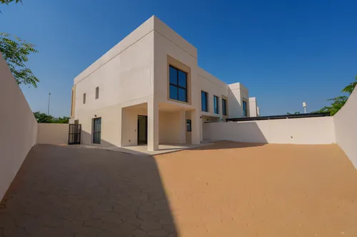 4 Bedrooms Villa in The Magnolias