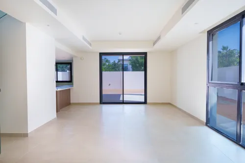 4 Bedrooms Villa in The Magnolias