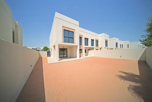 4 Bedrooms Villa in The Magnolias