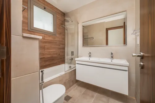 4 Bedrooms Townhouse in Murano Townhouses