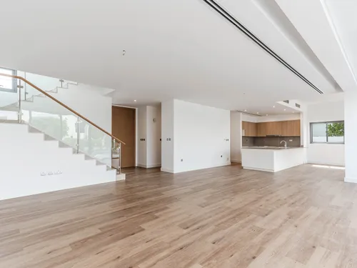 5 Bedrooms Villa in Sidra Villas I