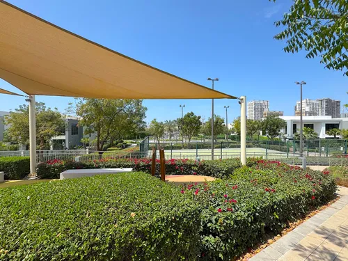 5 Bedrooms Villa in Sidra Villas I