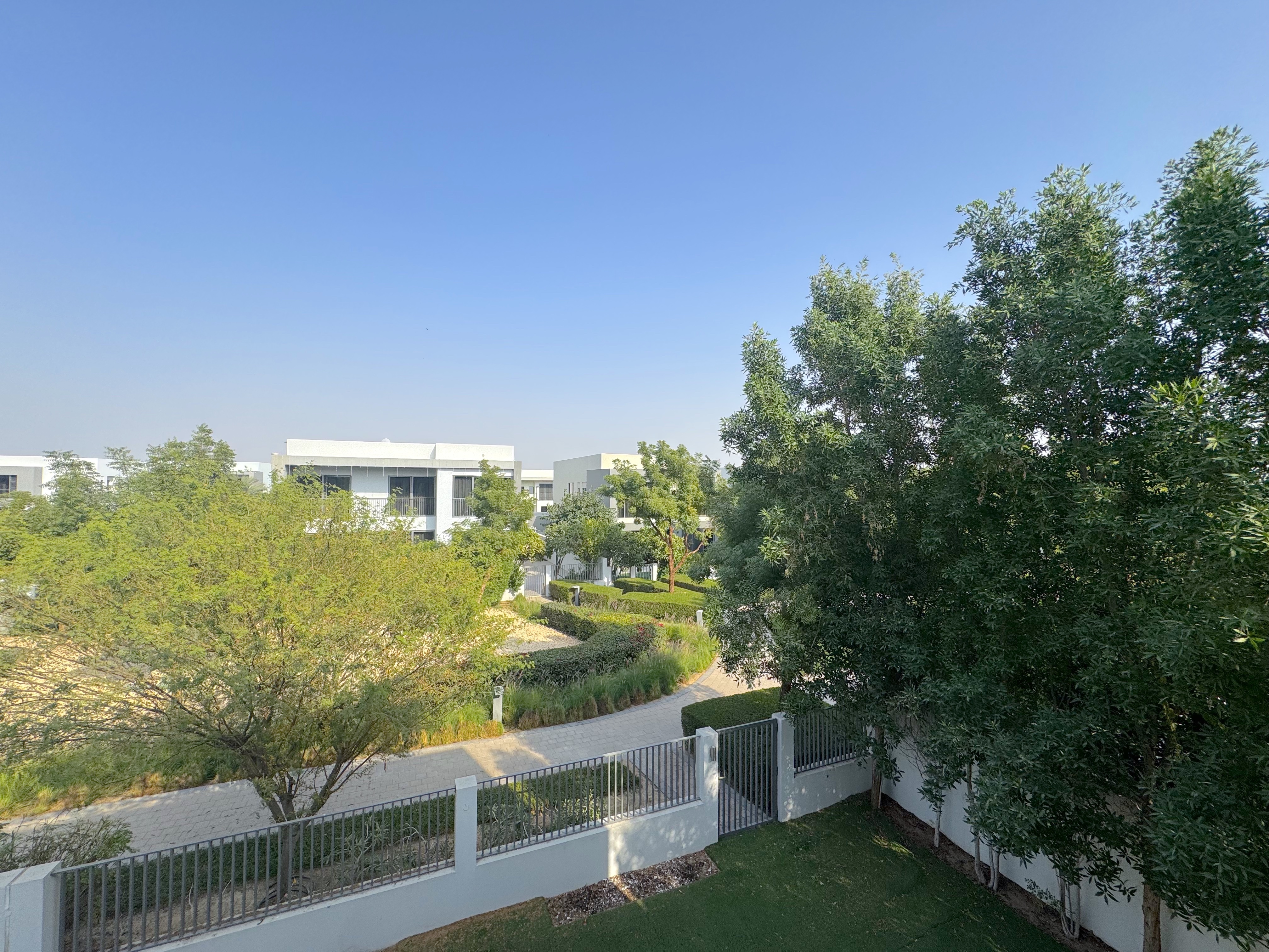 5 Bedrooms Villa in Sidra Villas I