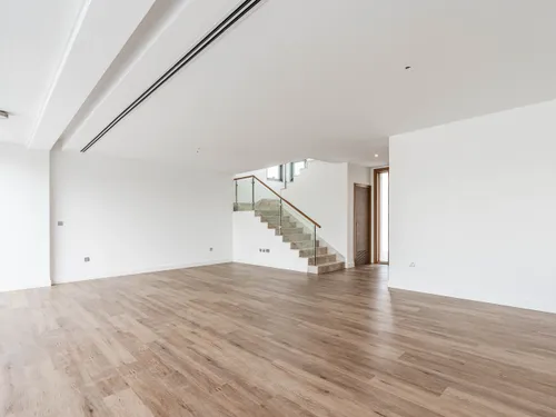 5 Bedrooms Villa in Sidra Villas I