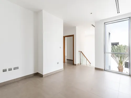 5 Bedrooms Villa in Sidra Villas I
