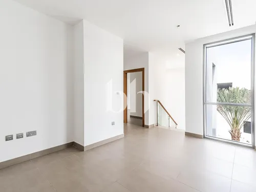 5 Bedrooms Villa in Sidra Villas I