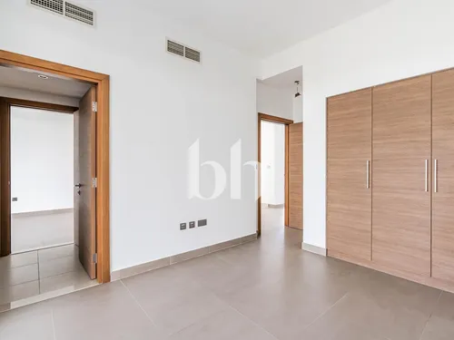 5 Bedrooms Villa in Sidra Villas I